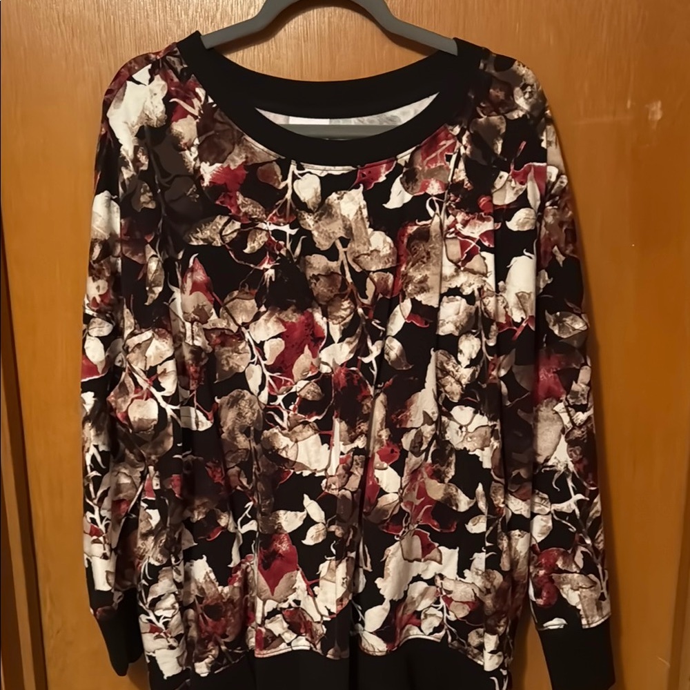 Floral Patterned Sweatshirt